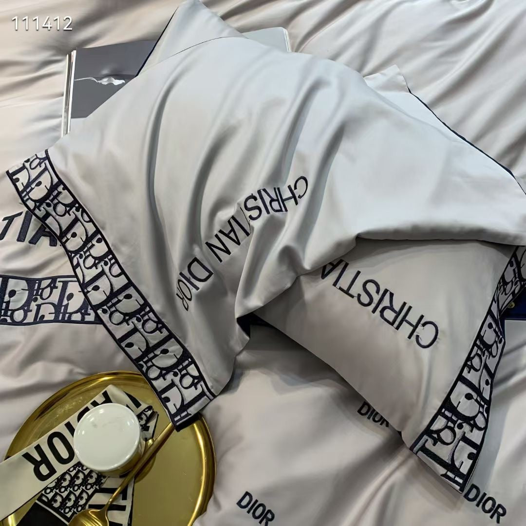 Di*r Bed Sheet