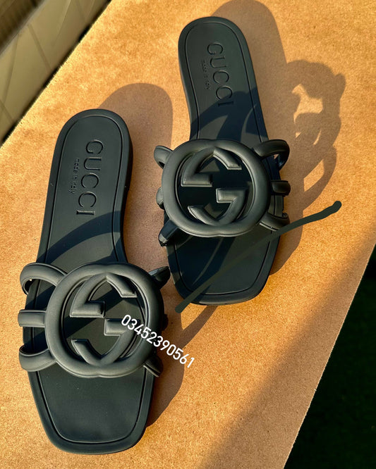 GG Slides Famous Brand