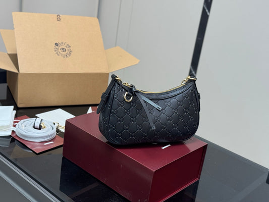 GG Ophidia Monogram Bag