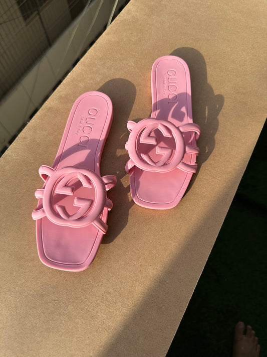 GG Slides Famous Brand