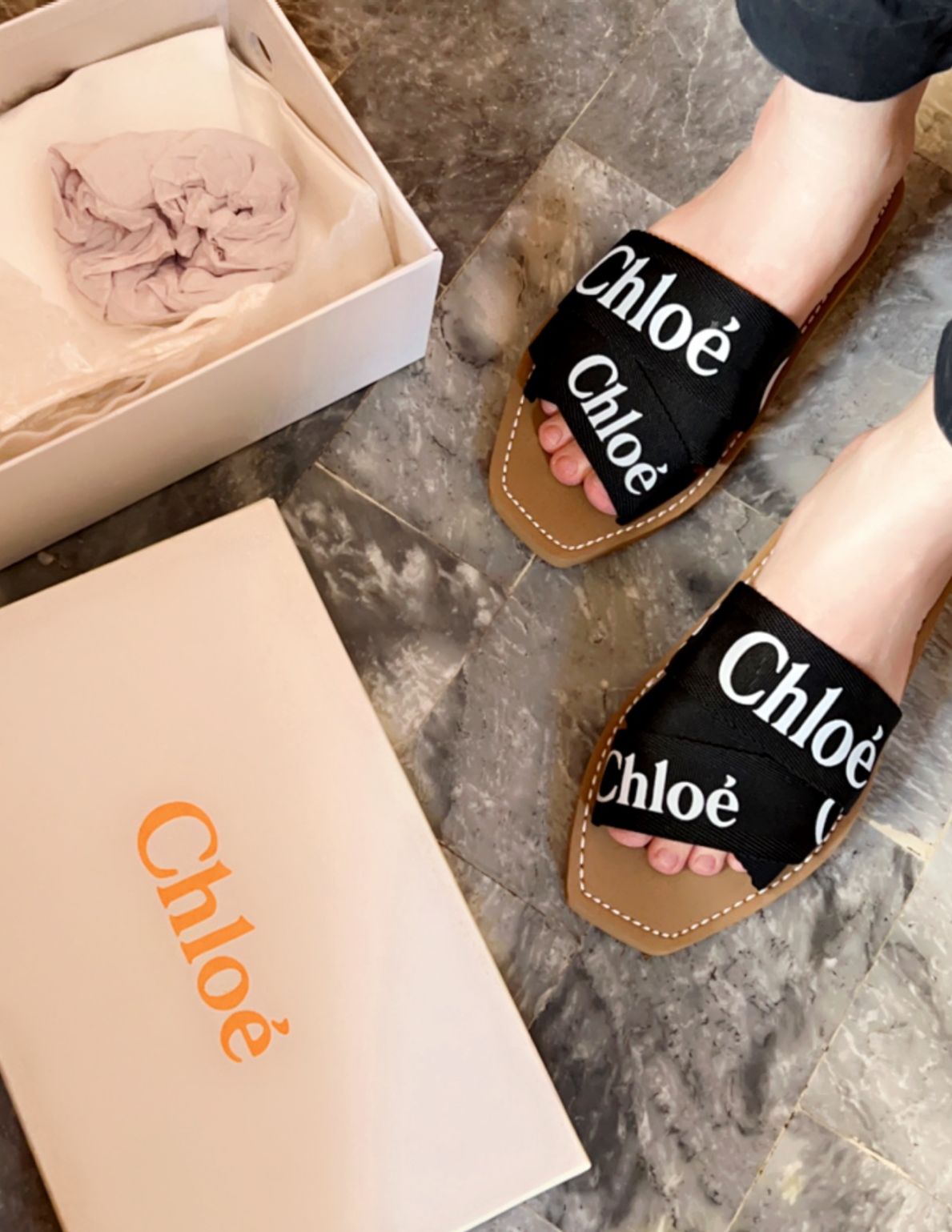 Chl*e slide