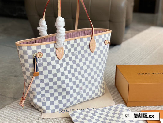 Lv Neverfull
