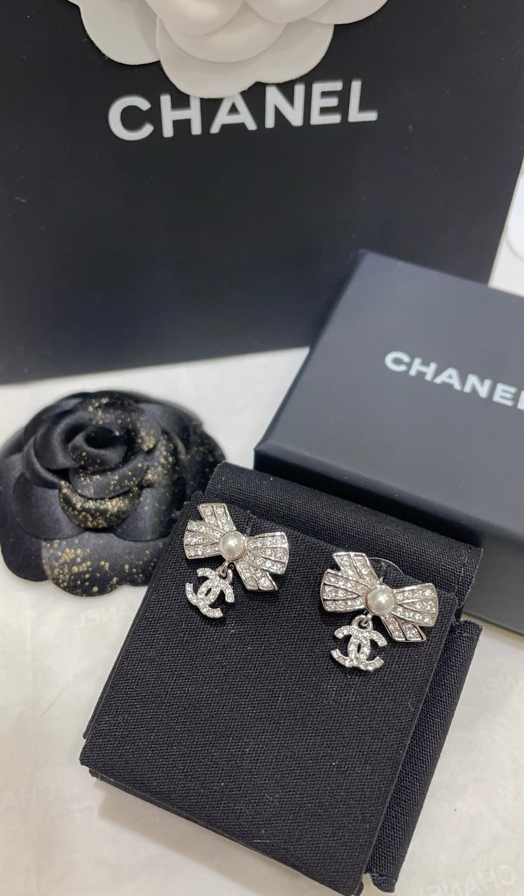 Cha*el Ear-ring