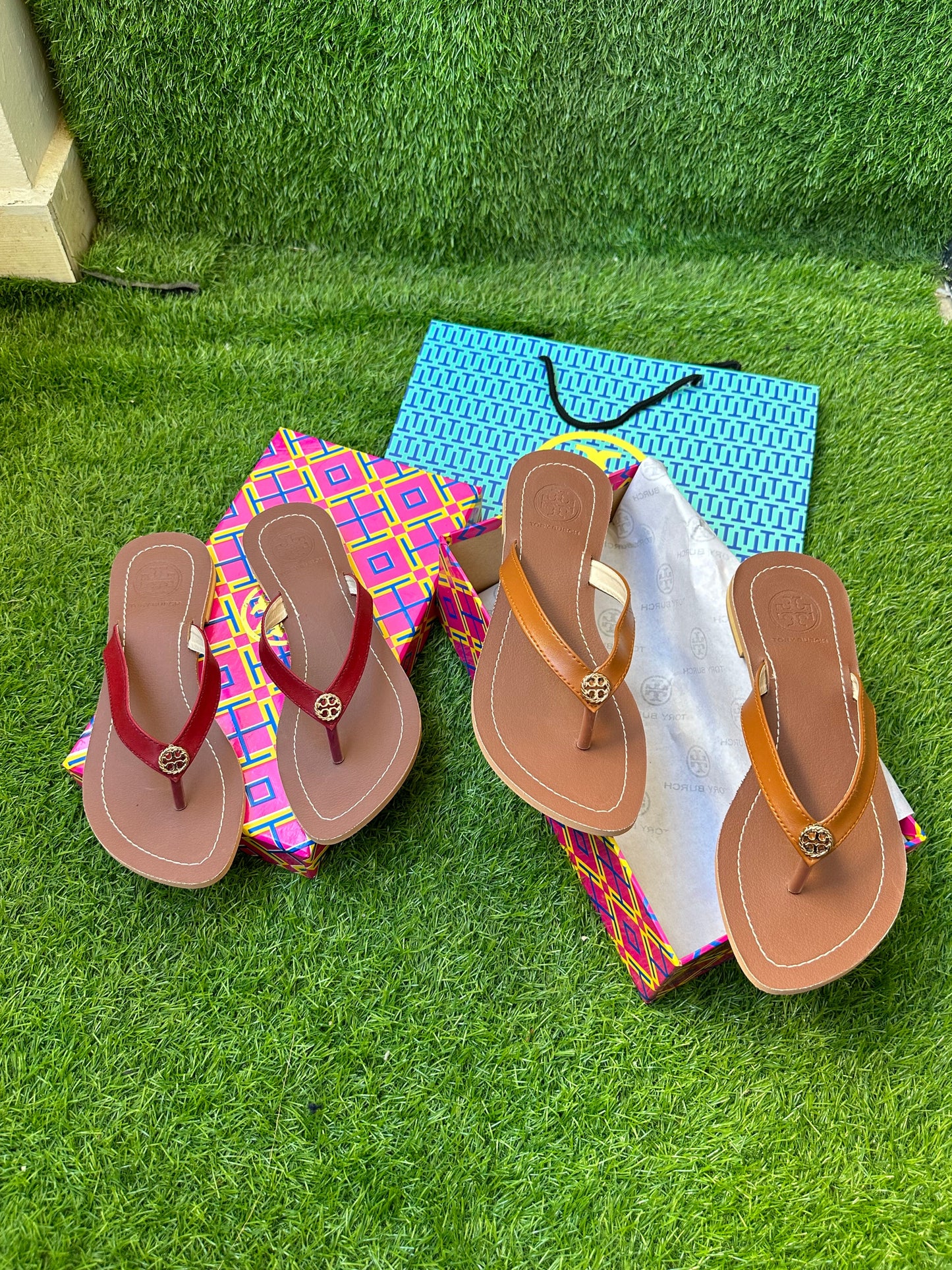 T Burch slide ( 2 Colours )