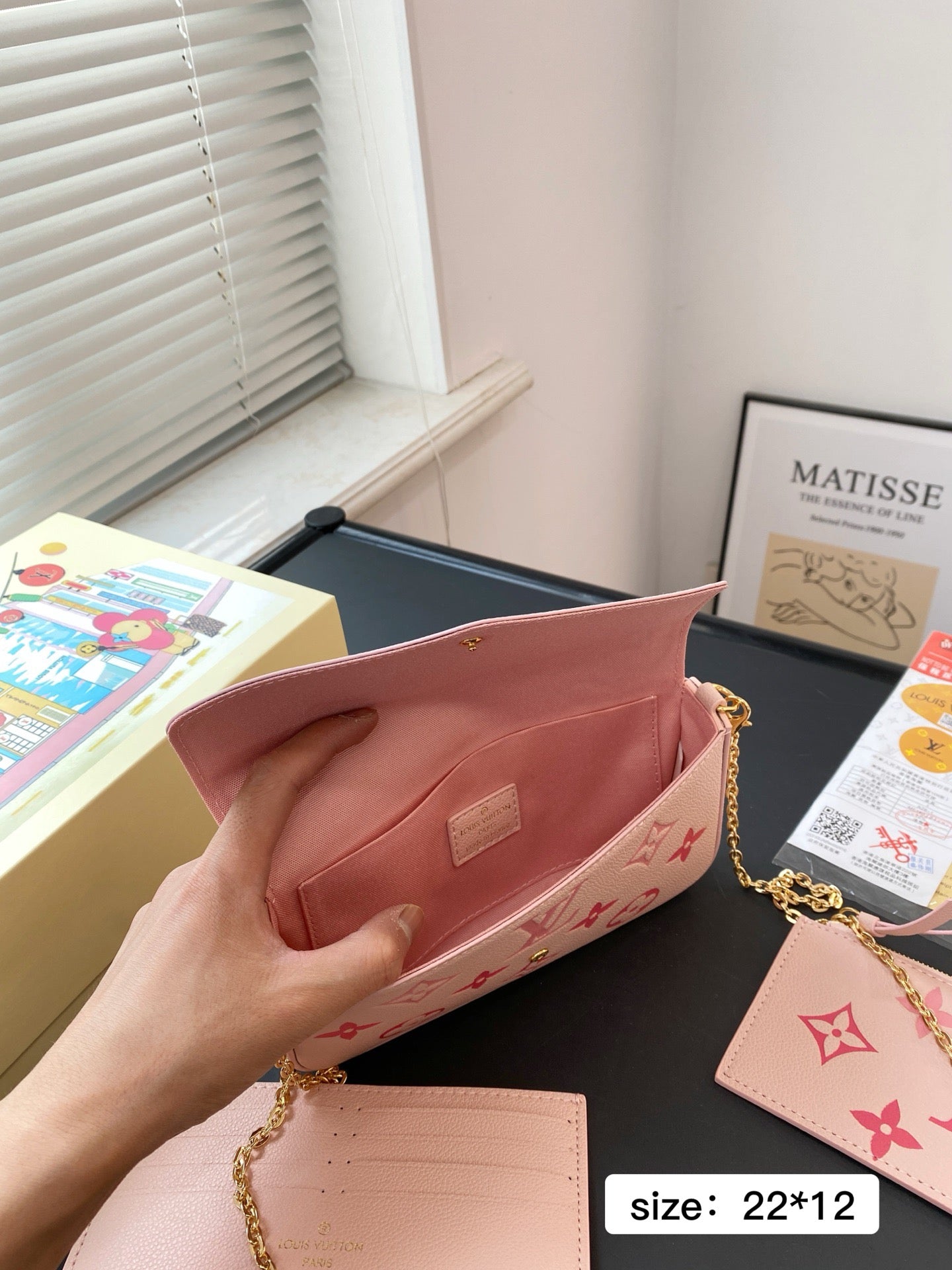 Lv Smart Bag ( 2 Colours )