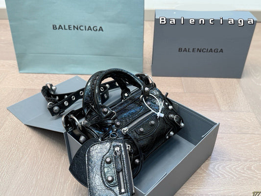 Balenc*aga Handbag ( 3 Colours )
