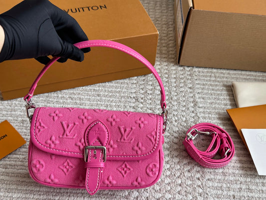 Lv Runway Style Baguette