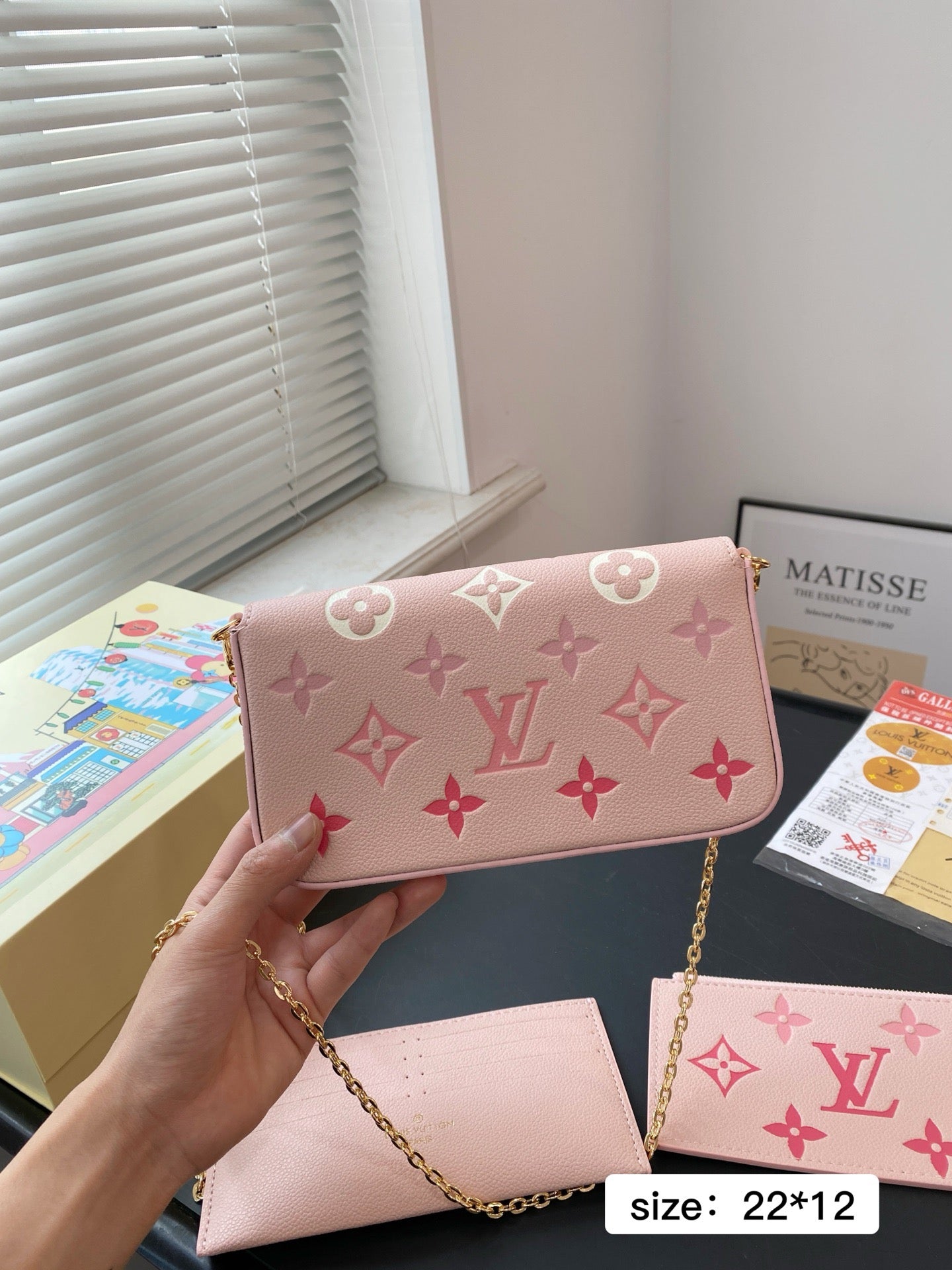 Lv Smart Bag ( 2 Colours )