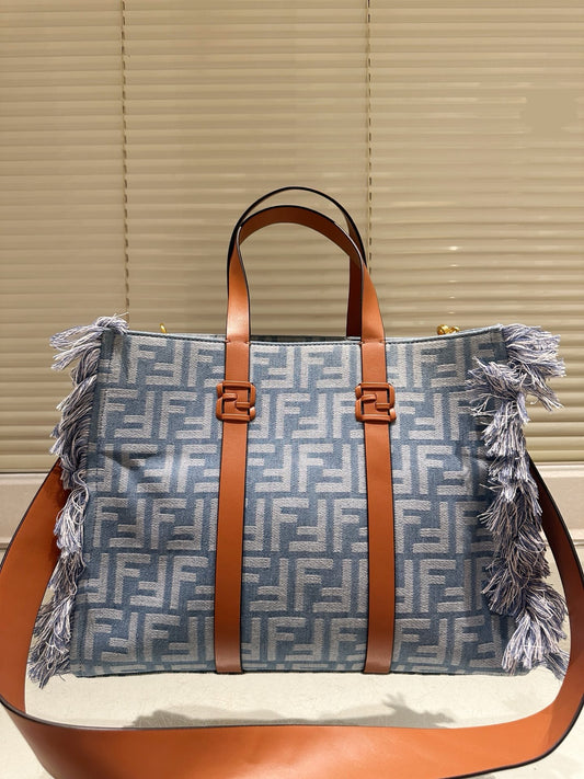 Fe*di Giant Tote Bag