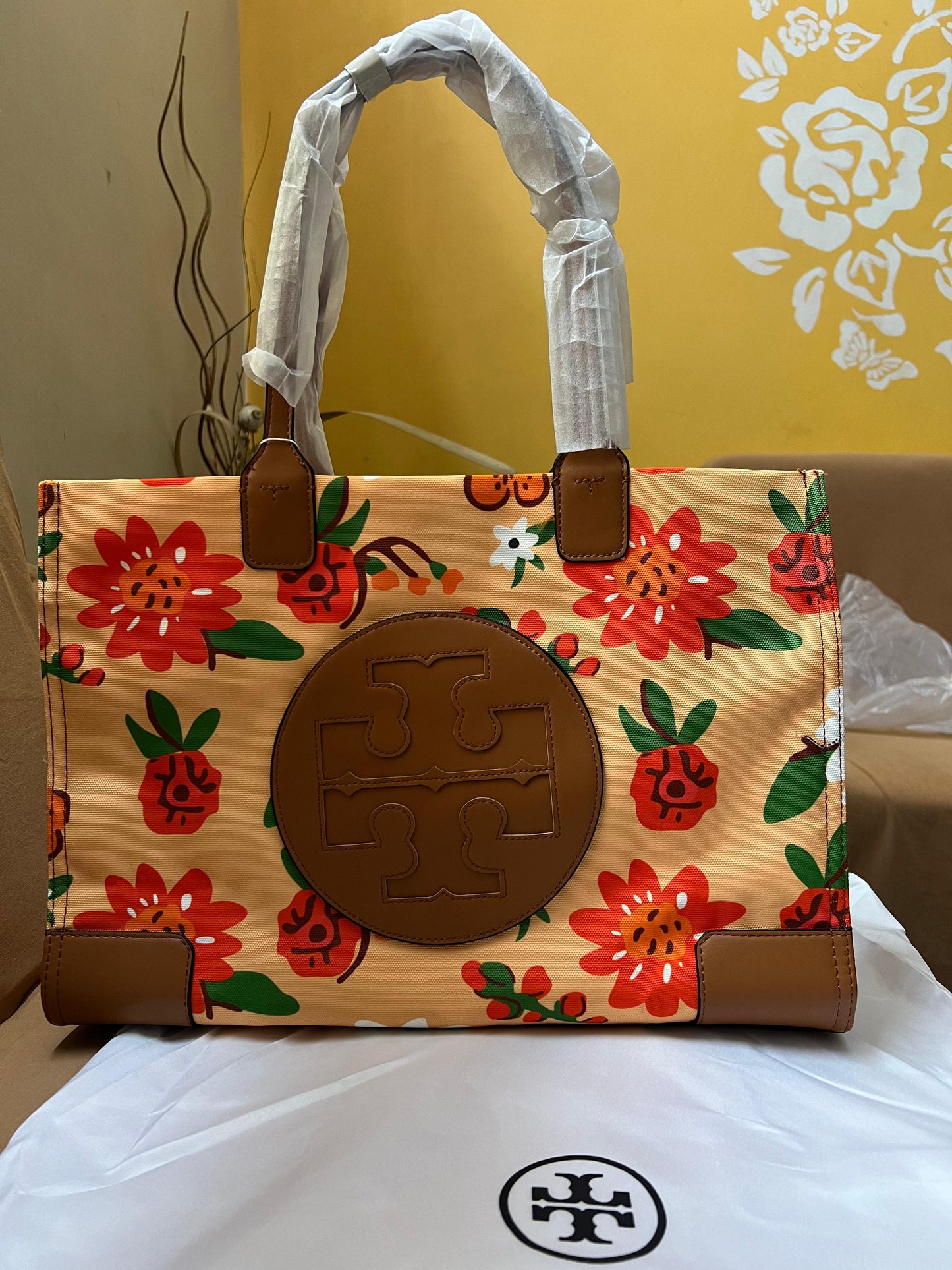 T Burch ( SALE )