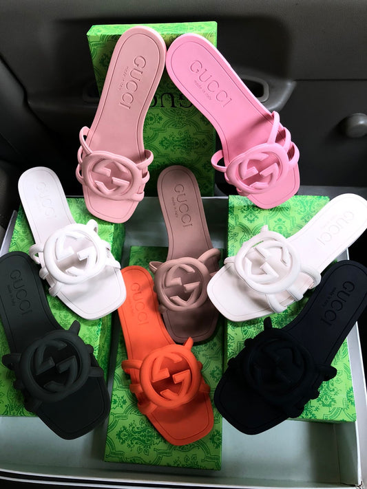 GG Famous Slipper