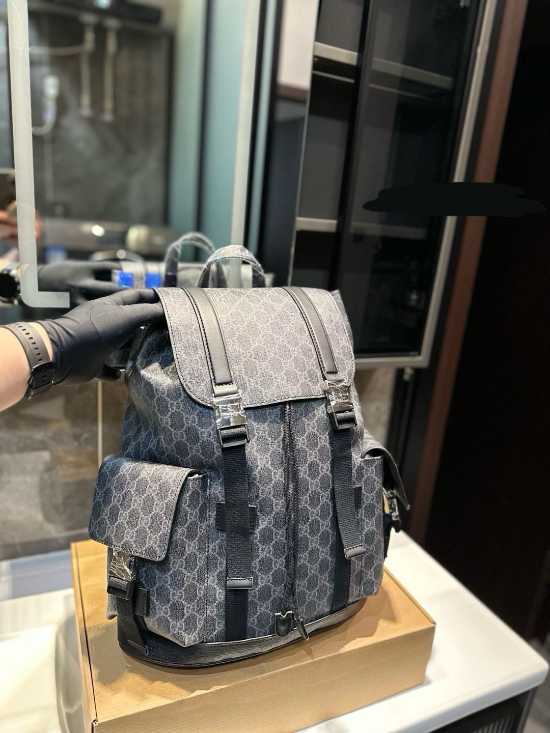 GG Brand Bagpack ( 3 Shades )
