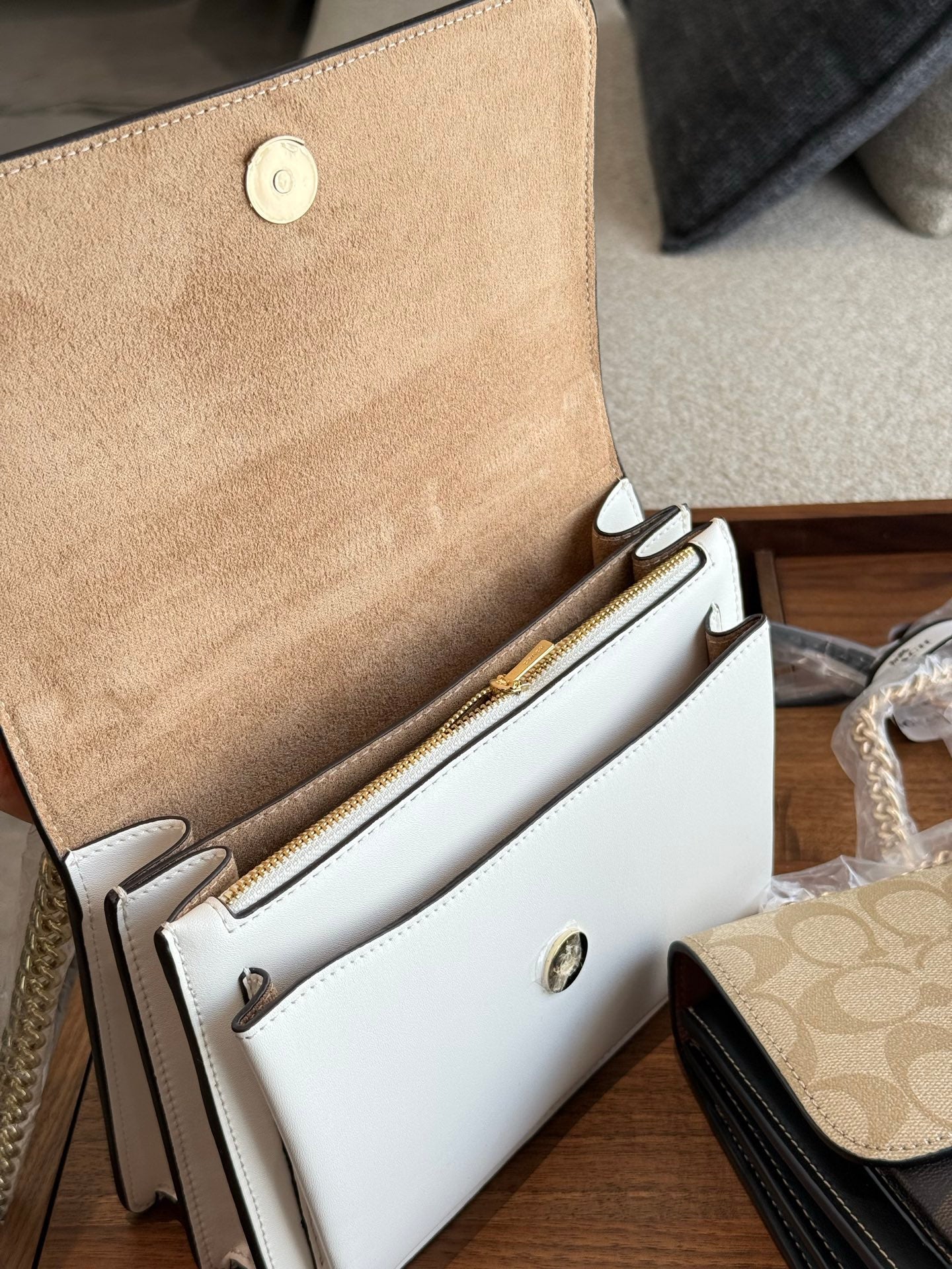 C*ach Shoulder Bags ( 2 Colours )