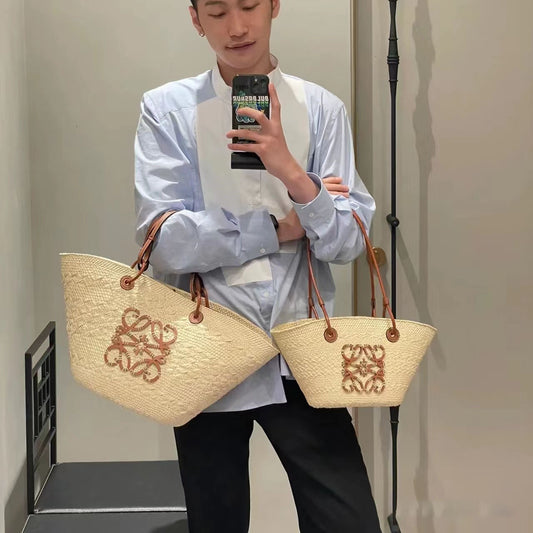 Lo*we Bucket Bag ( 2 Sizes )